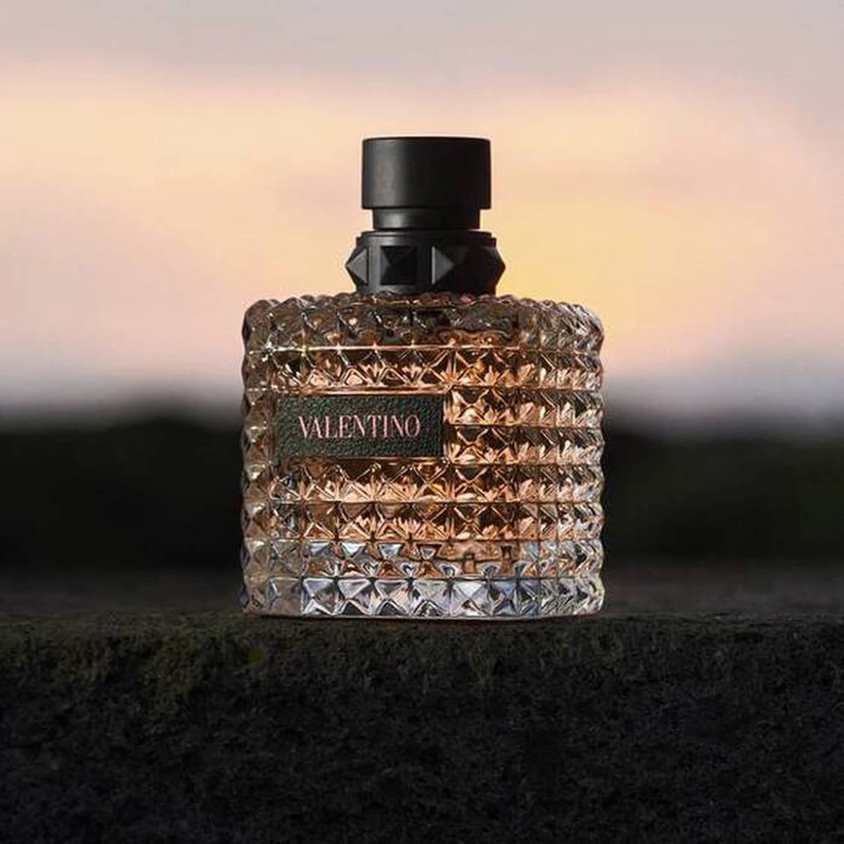 Valentino Donna Born In Roma Coral Fantasy - 30 Ml - Eau De Parfum Spray - Damesparfum 11 Valentino Donna Born In Roma Coral Fantasy - 30 Ml - Eau De Parfum Spray - Damesparfum - Afbeelding 11