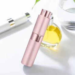 Scenty - Parfum Verstuiver Navulbaar - Mini Parfum Flesje - Reisflesje - Lichtroze 14 Scenty - Parfum Verstuiver Navulbaar - Mini Parfum Flesje - Reisflesje - Lichtroze -Parfum Speciaal Winkel 1200x1200 617