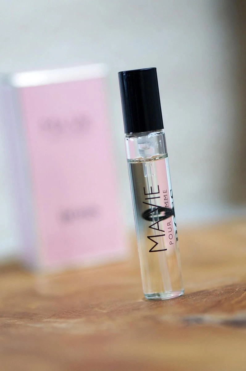 Eau De Parfum Ma Vie Pour Femme Hugo Boss 5ml + Reload Navulbare Verstuiver 2 Eau De Parfum Ma Vie Pour Femme Hugo Boss 5ml + Reload Navulbare Verstuiver - Afbeelding 2